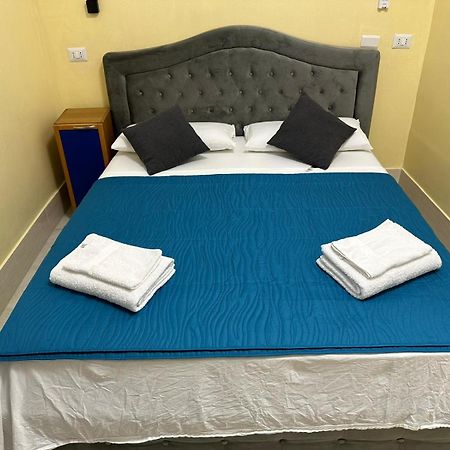 Bed and Breakfast Turati Termini Рим Екстер'єр фото
