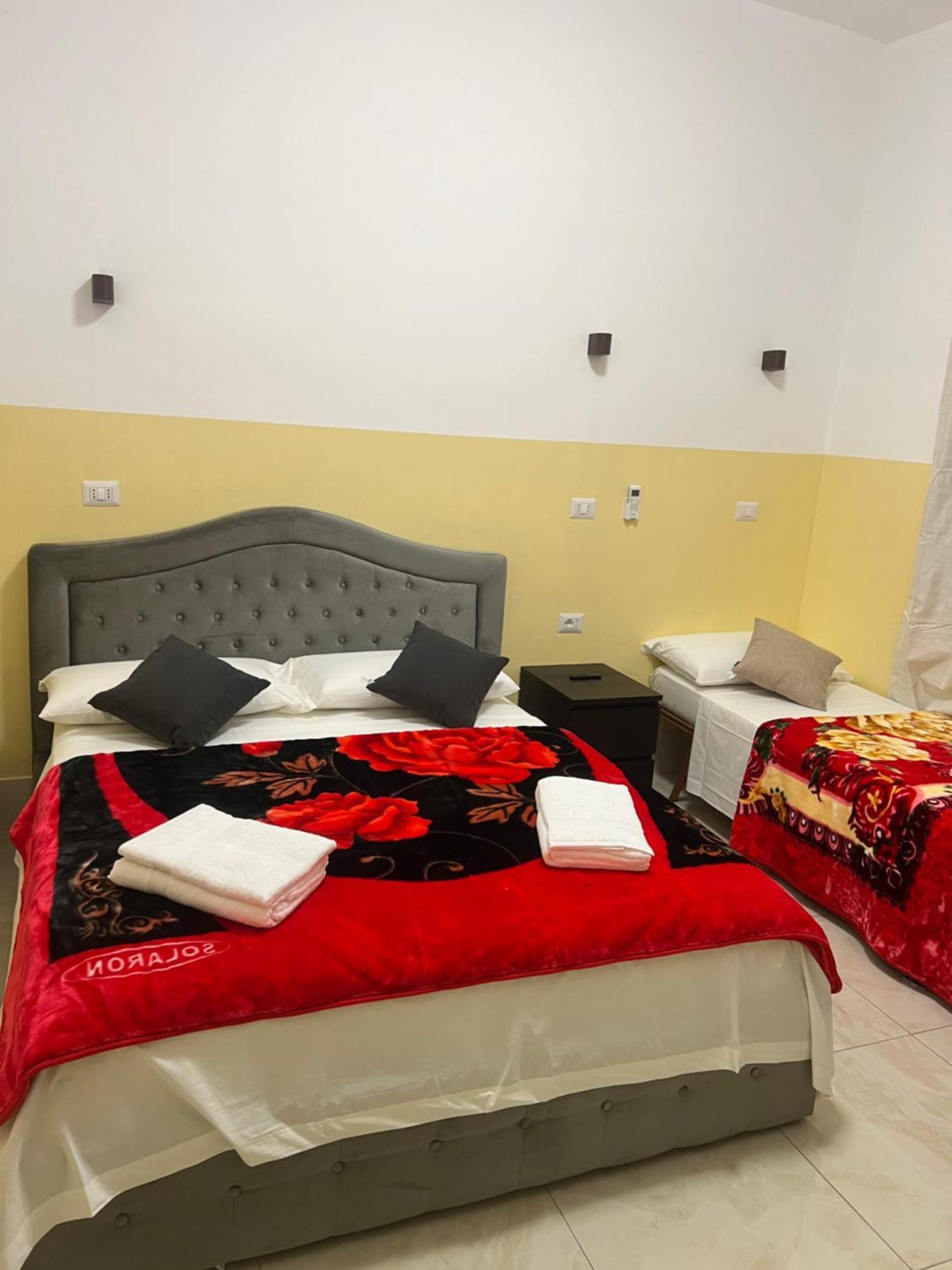 Bed and Breakfast Turati Termini Рим Екстер'єр фото