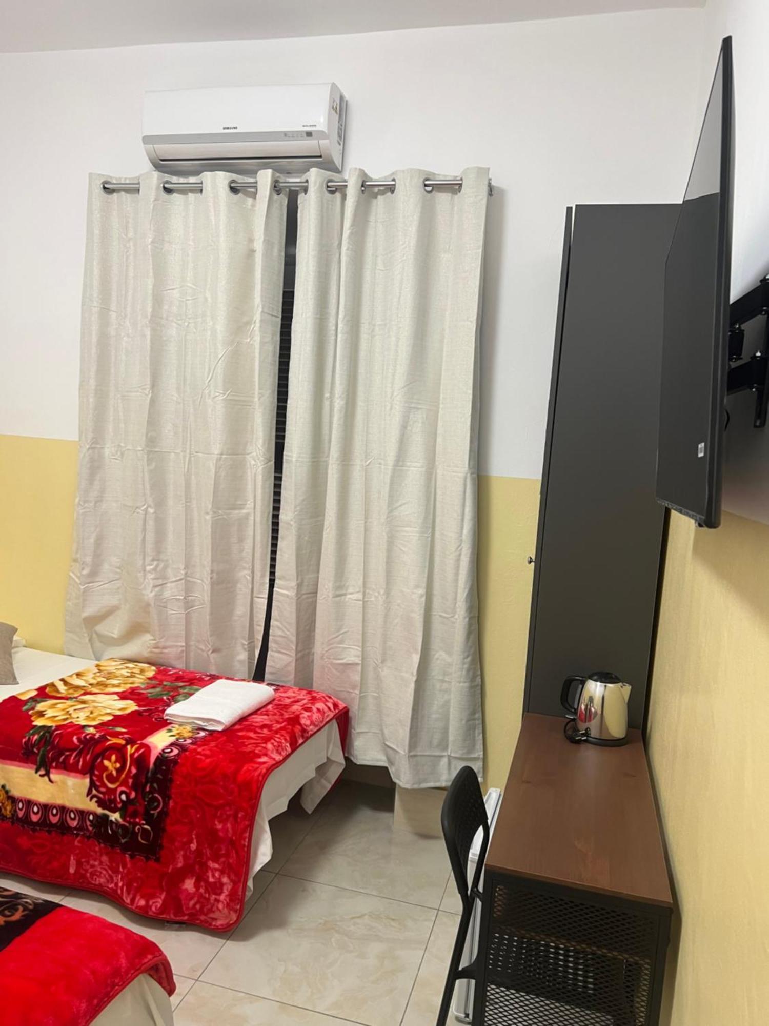 Bed and Breakfast Turati Termini Рим Екстер'єр фото