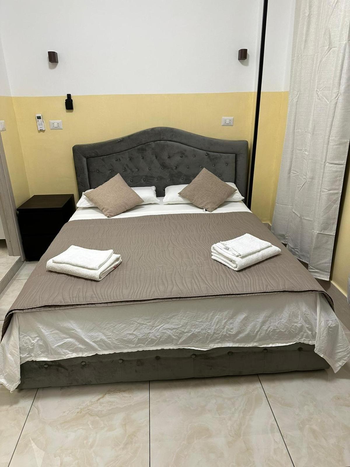 Bed and Breakfast Turati Termini Рим Екстер'єр фото